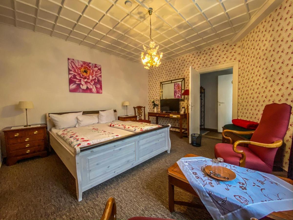 Pension Zum Blumchen Шверин Экстерьер фото
