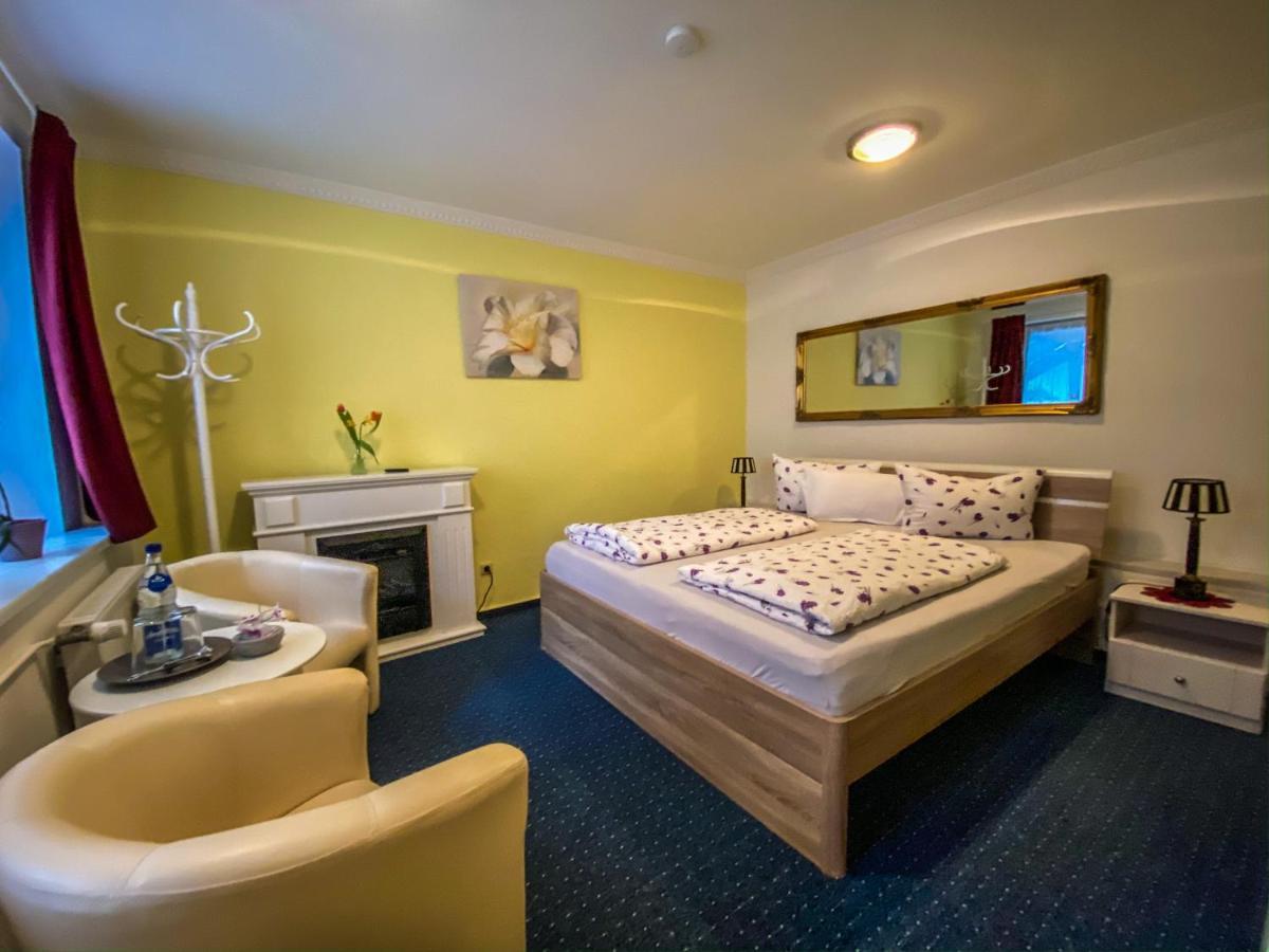 Pension Zum Blumchen Шверин Экстерьер фото